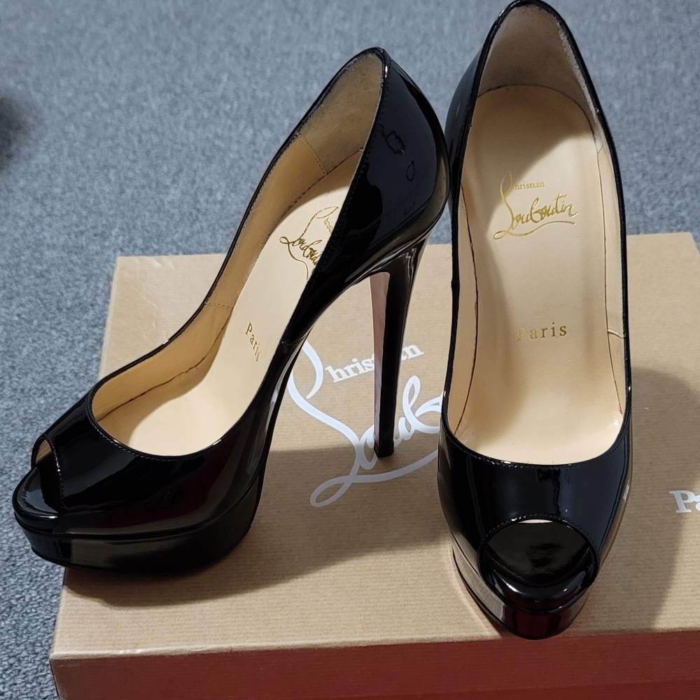 Christian LouboutinLady Peep 150Patent